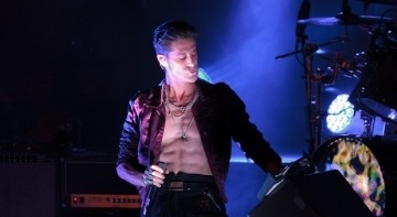 Janes-Addiction-by-Karen-Mandall-9634-367x600