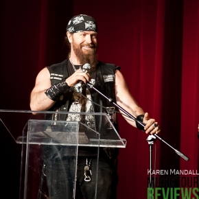 Zakk Wilde presenting at the Vegas Rocks! Magazine Awards