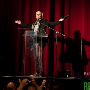 John 5 presenting at the Vegas Rocks! Magazine Awards
