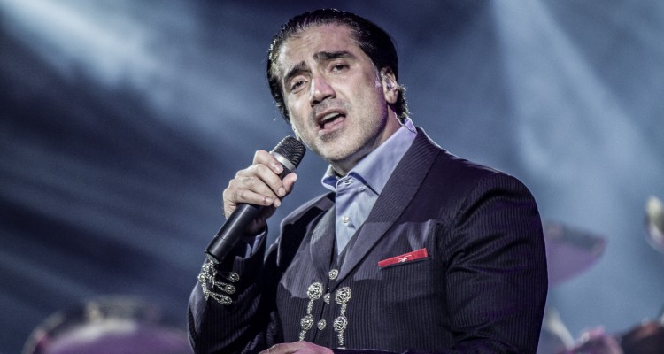 Alejandro Fernandez, Allstate Arena, Rosemont IL, 11-24-13 @PRL-Photos, Peter Lizano